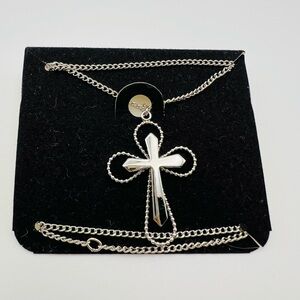 Sarah Coventry Serenity 8109 Silver Tone Cross Necklace Vintage